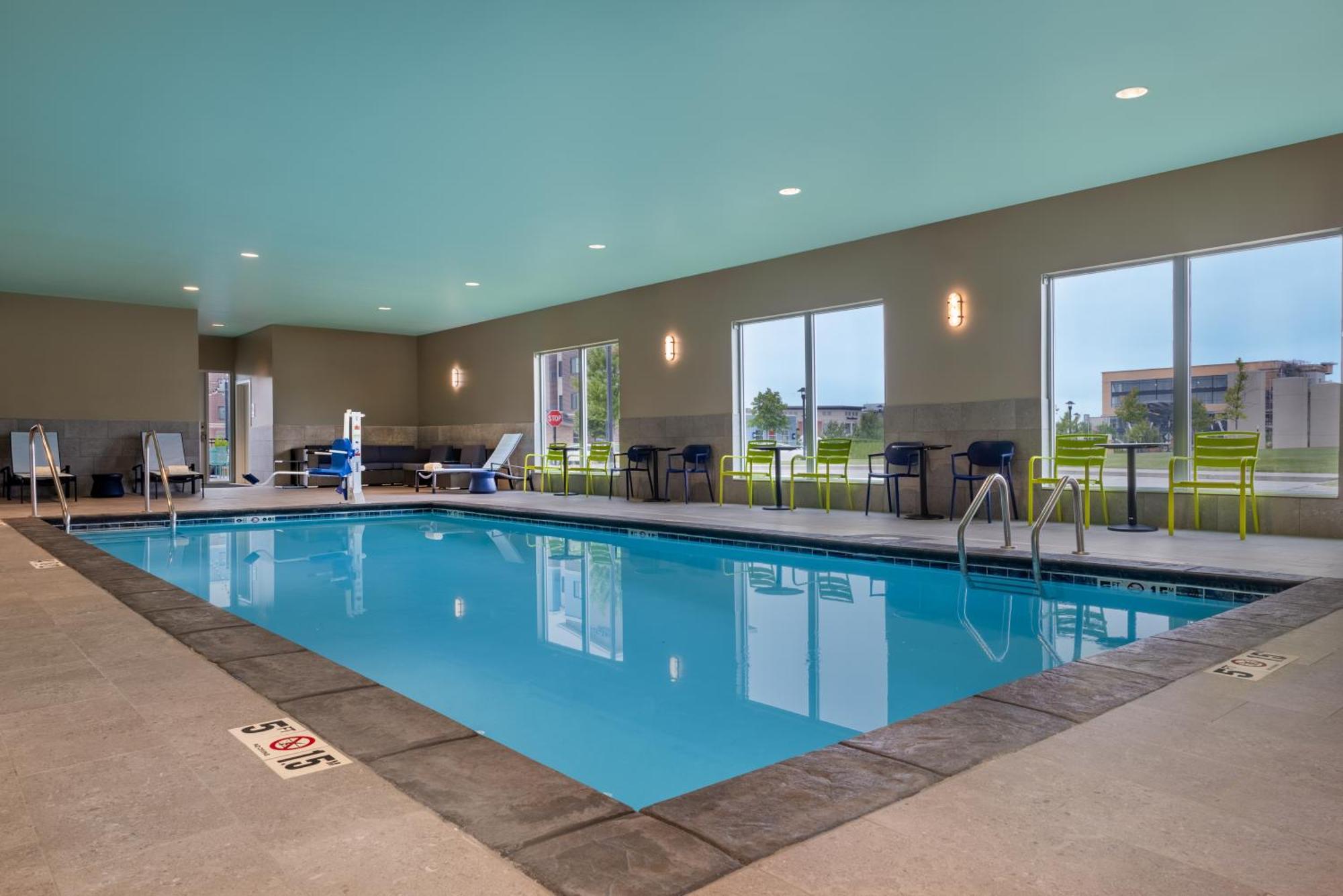 Tru By Hilton Ankeny Hotel Bagian luar foto